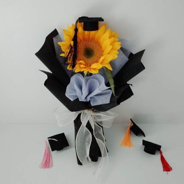 Graduation Glow — Sunflower Edition