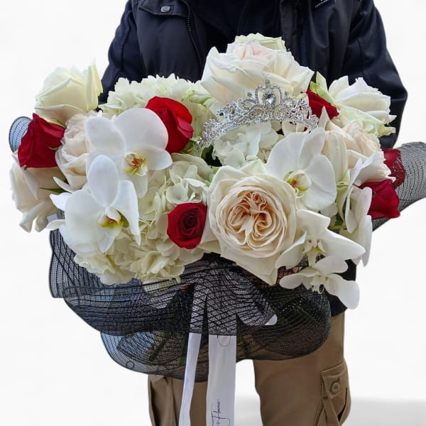 Royal Rose Tiara Bouquet