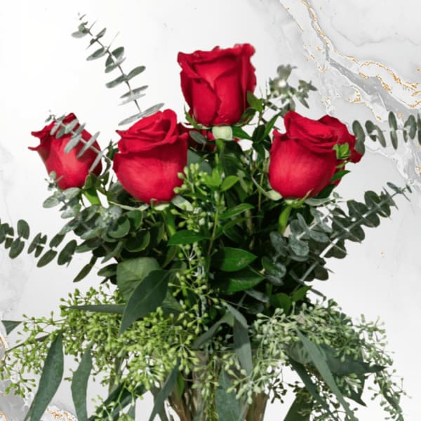 Half a dozen beauties (red roses)