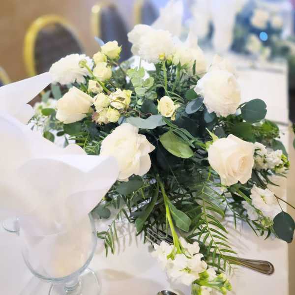 Ashley & Noe centerpiece