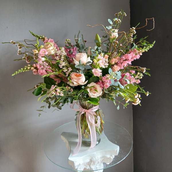 #737 Designer's Choice Vase Arrangement