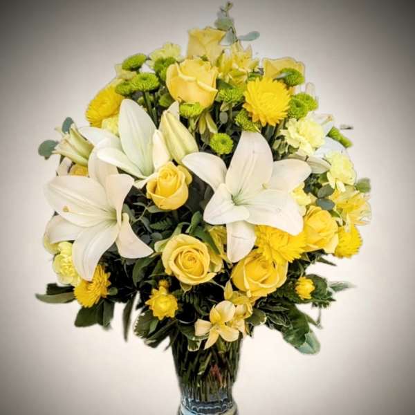 Golden Radiance Bouquet