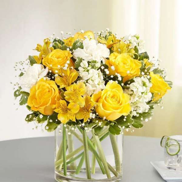 Yellow & White Delight Bouquet
