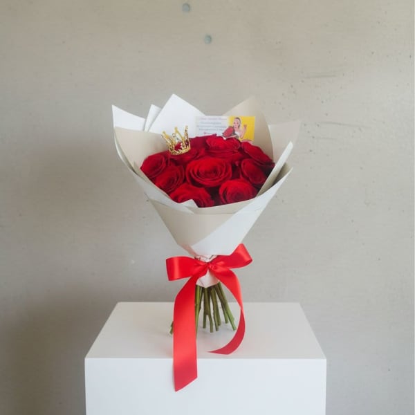 12 Roses Bouquet