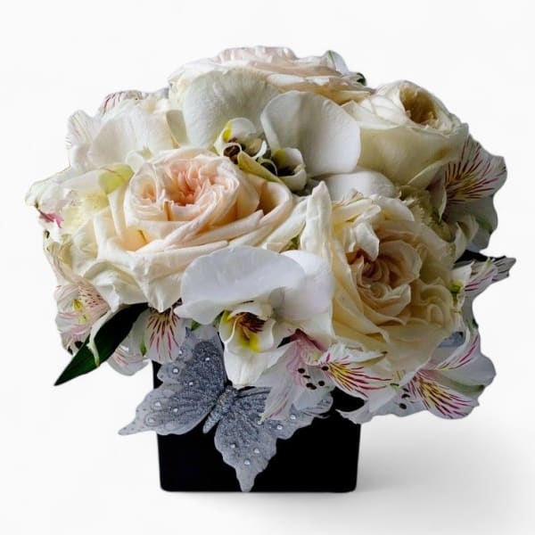 Vanilla Sympathy Bouquet Designer's Choice