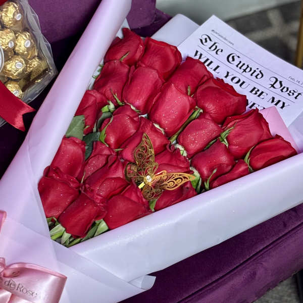 24 roses flat bouquet roses