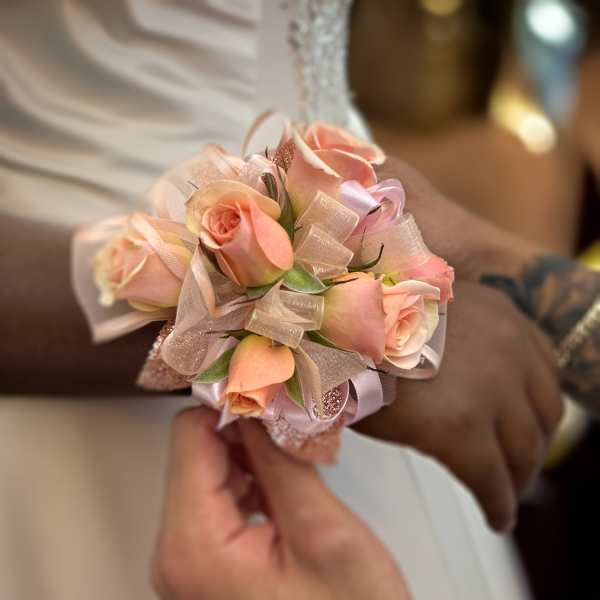 Corsage | Charming