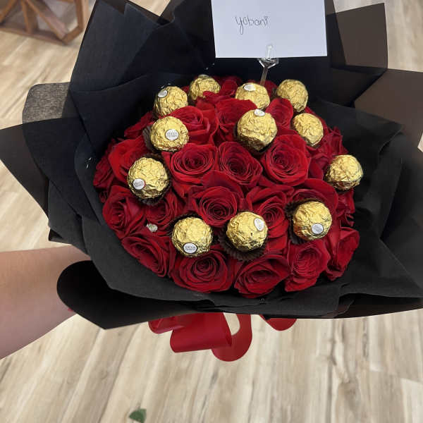25 ELEGANT ROSE BOUQUET