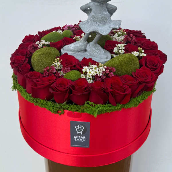 Minnie Mouse Love Garden