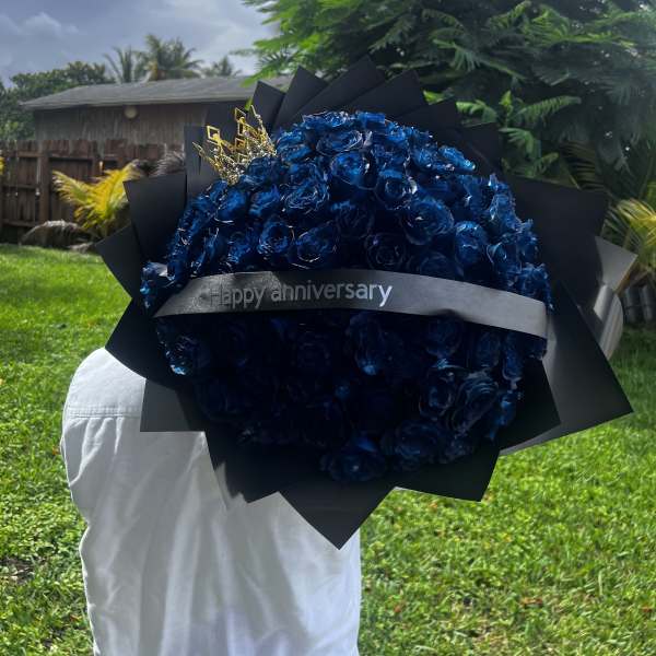 Moonlight Glow - Large - Blue Roses