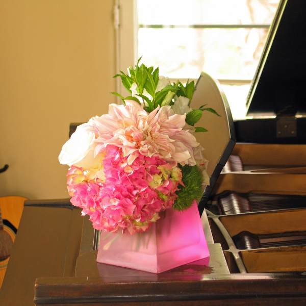 89 Cafe Au Lait and Hydrangea tower