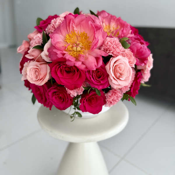 Bold Grand Peonies Elegance Vase