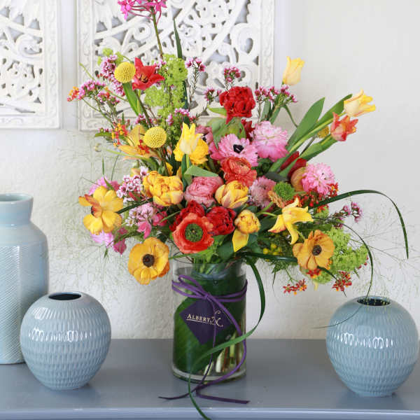 Cheerful love garden