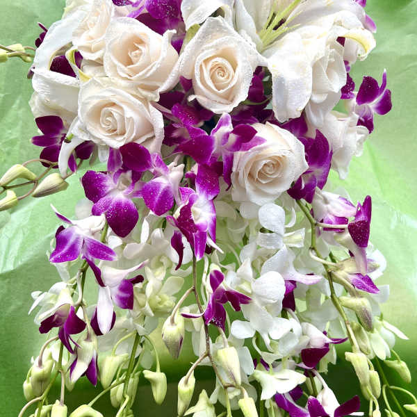 3 roses flower shop.