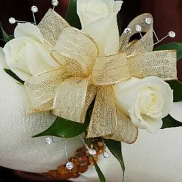 White and Gold Corsage