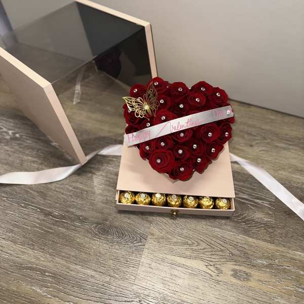 BEAUTIFUL PINK ACRYLIC BOX WITH RED ROSES