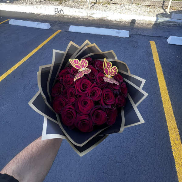 Love Bouquet - Small - Red Roses