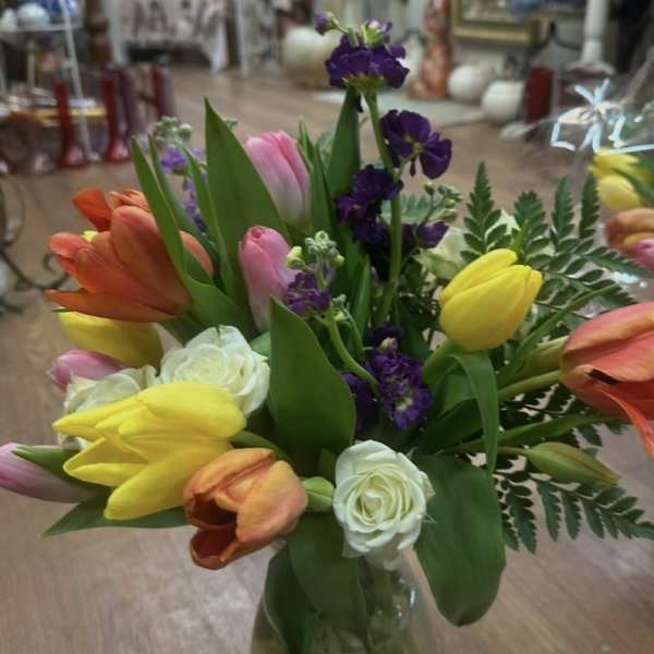 TRUE LOVE TULIPS BOUQUET