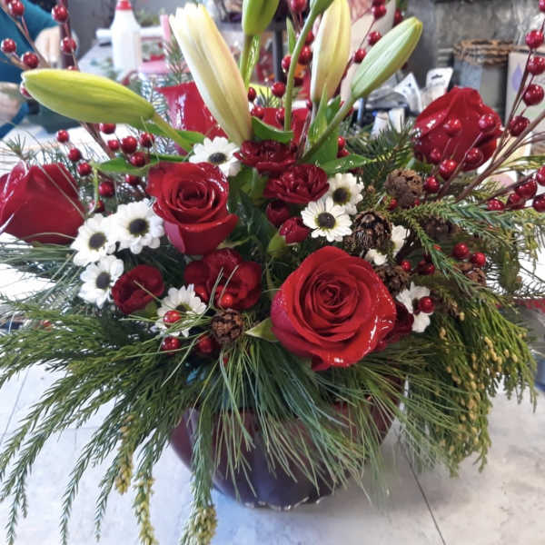 FESTIVE HOLIDAY BOWL