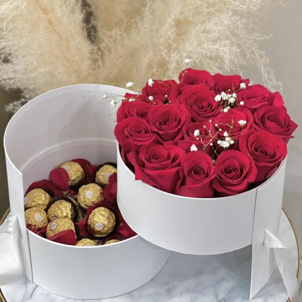 ROUND BOX ROSES