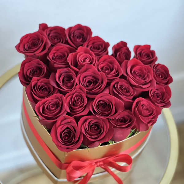 HEART ROSES BOX