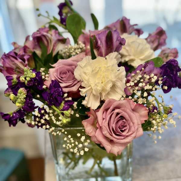 PURPLE PEACE CUBE BOUQUET