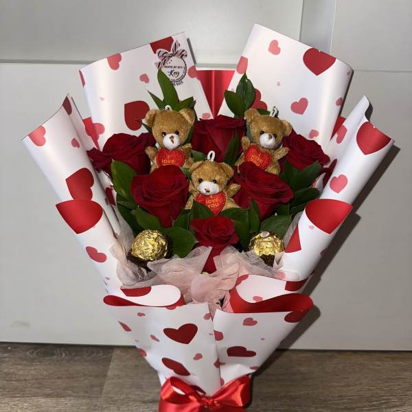 Beautiful gift with roses, 3 mini teddy bears, and chocolate
