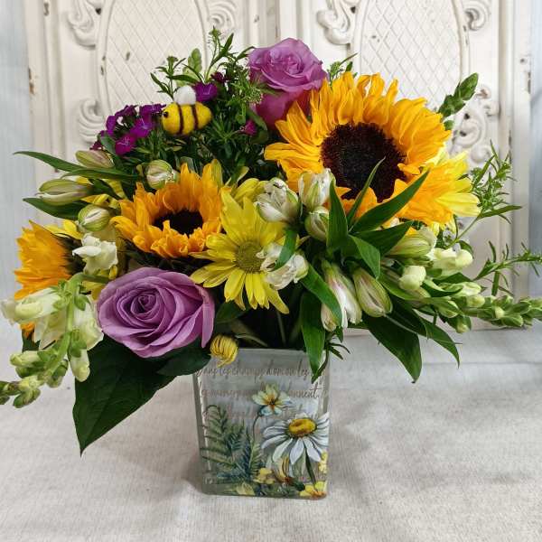 Bee Kind Bouquet