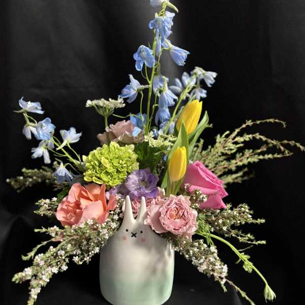 Easter Bunny Novelty Vase, Designer's Choice