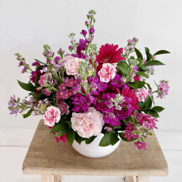 Vibrant Carnations & Daisies Blossom Vase