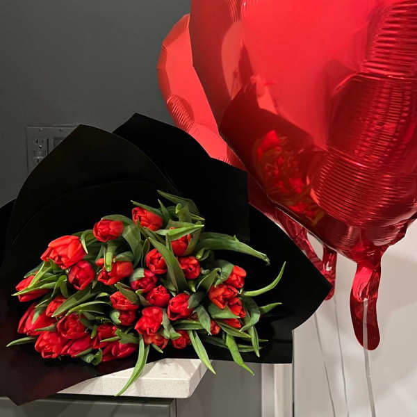 Red tulips + balloons