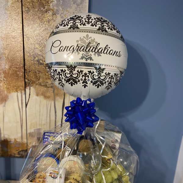 BASKET SHOP FLOWERS AND FRUITS
