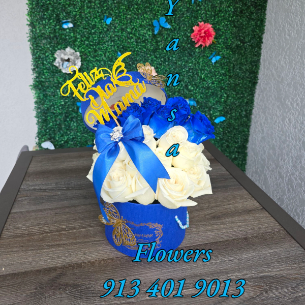 Sweet Blue Round Box