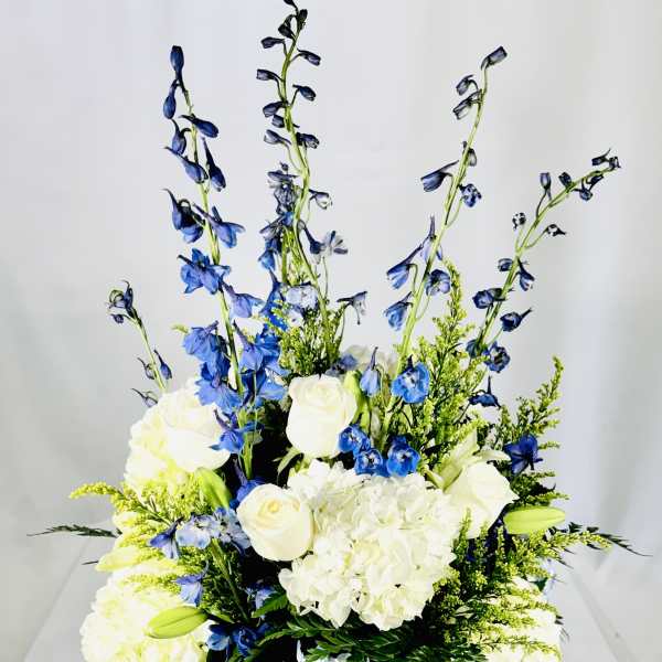 Blue & White Hydrangea Rose Arrangement