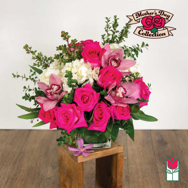 Beretania's Olivia Bouquet (Hot Pink Rose & Pink Cymbidium) [Hue Varies]