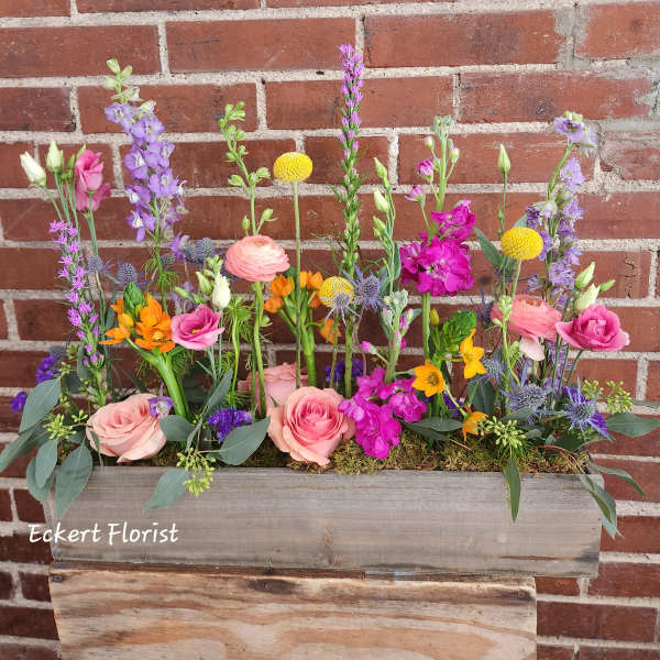 Eckert Florist's Linier Box Bouquet *Our Local Delivery Only