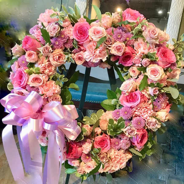 #77 OPEN HEART WREATH