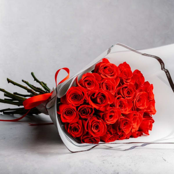 Love in Red Bouquet