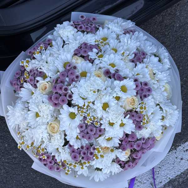 Anniversary Bouquet: A Symbol of Love That Grows Stronger with Time