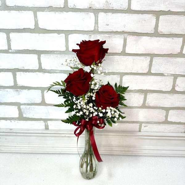 Classic Three Red Roses
