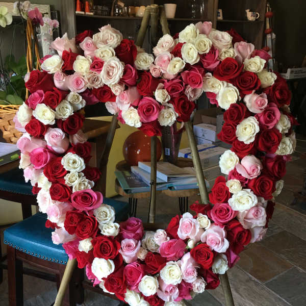 #163 Love medley heart shape wreath