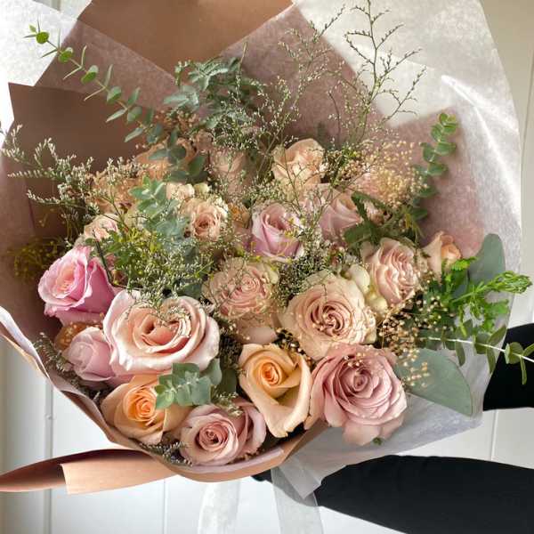 Natural Blush Bouquet