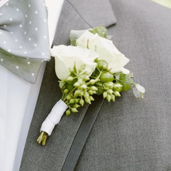 Boutonnière: White
