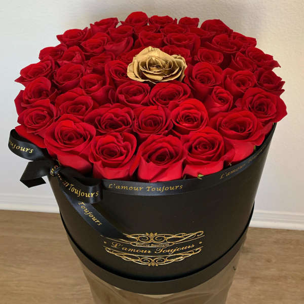 Haute Couture Boxed Roses