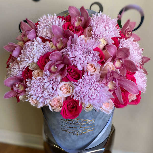 Fabulous Signature Flower Box