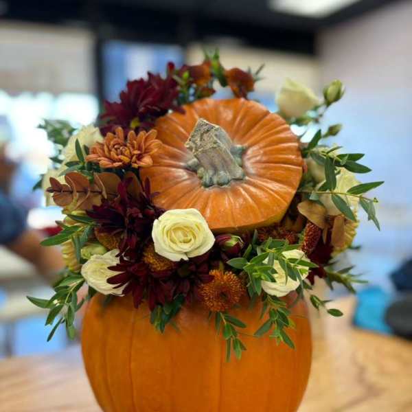 Pumpkin Fall Floral Arrangements – Romina’s Flowers by Grace, Orange County