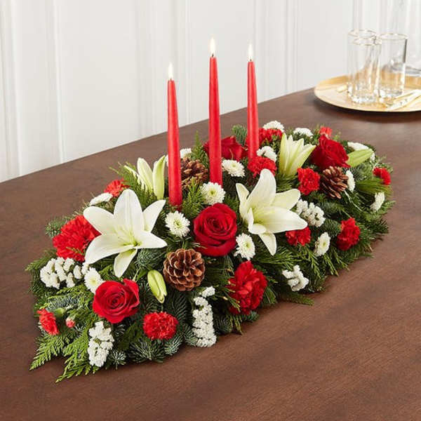 Traditional Christmas Centerpice