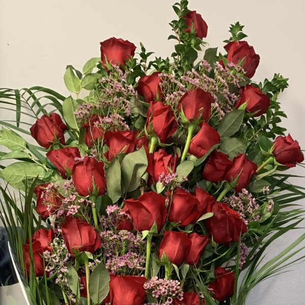 50 Premium Roses Bouquet