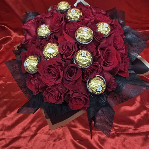 3 dozen red roses Ferrero Rocher