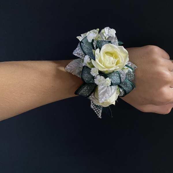 White Spray Rose Corsage Wristlet